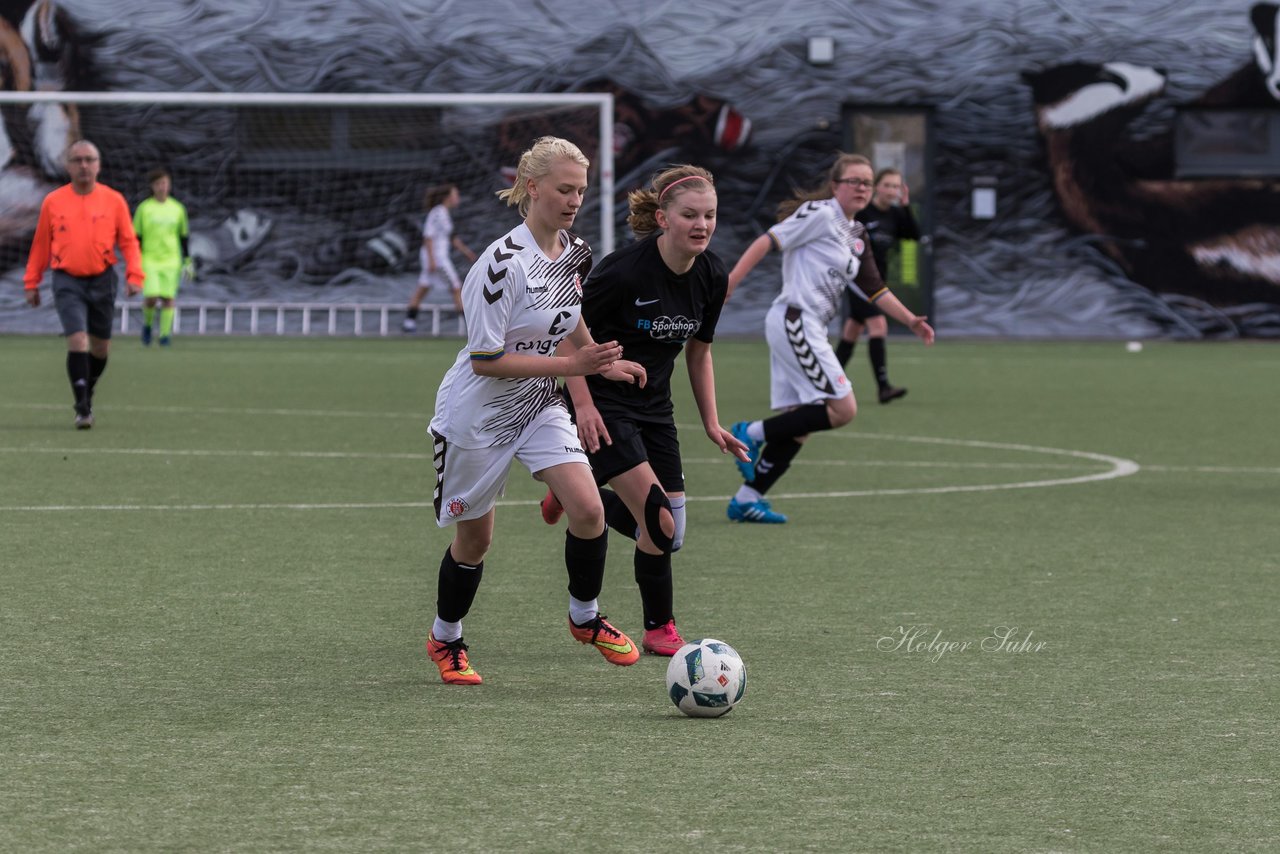 Bild 131 - B-Juniorinnen St.Pauli - C-Juniorinnen SV Steinhorst : Ergebnis: 1:2